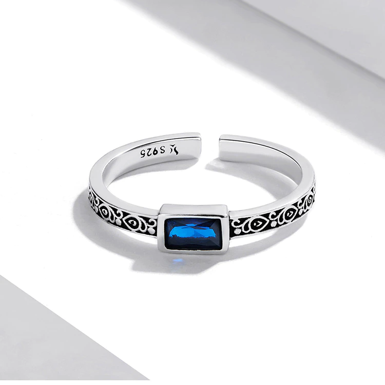 Anello aperto blu vintage