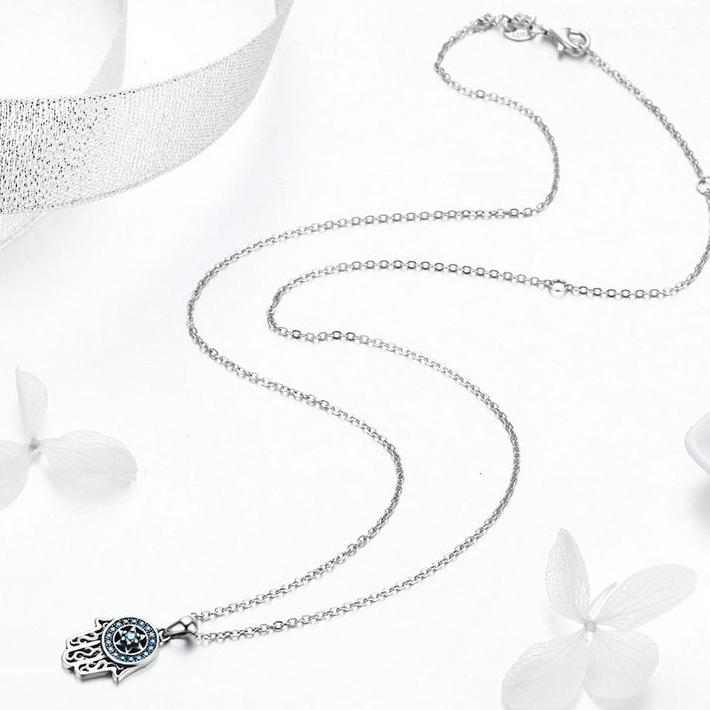 Collana Mano di Fatima <titolo_esteso><span>Argento 925 placcato oro bianco con zirconi azzurri e lunghezza regolabile - lunghezza regolabile</span></titolo_esteso> - immagine 3