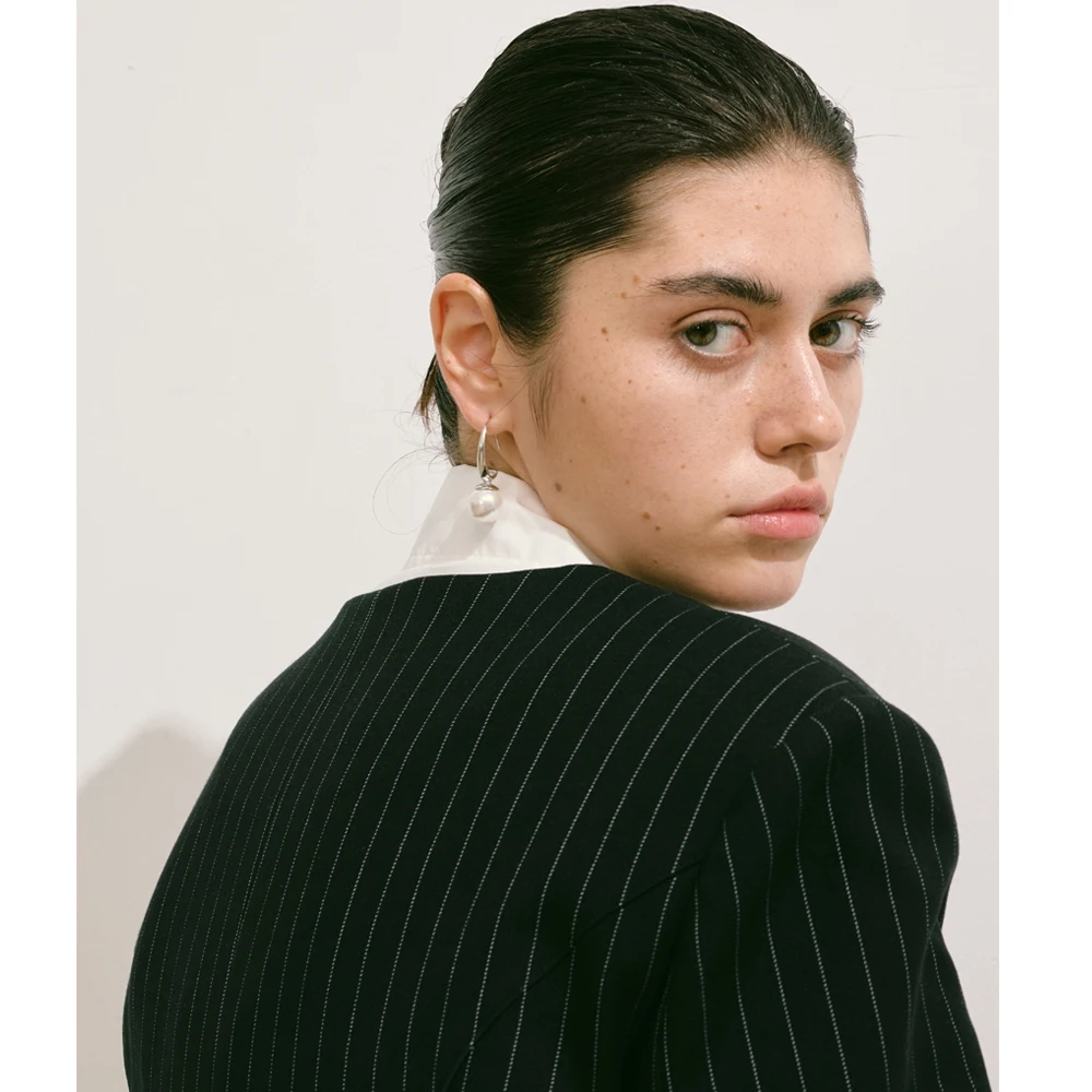 Orecchini a Cerchio Adelemoon - Perle Luminose di Stile - immagine 5